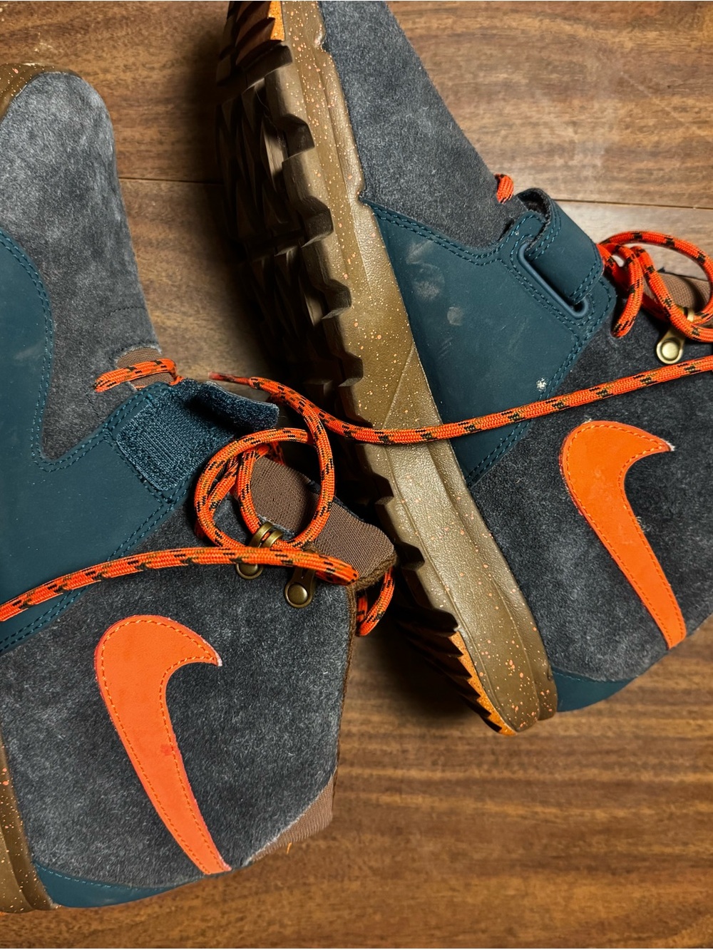 Nike x Poler Trainerendor Mid Premium Obsidian Orange Men’s 9.5 Hiking Boots